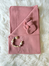 Lade das Bild in den Galerie-Viewer, Baby Erstlingsset rouge mit Füßlinge